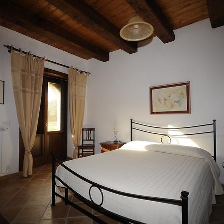 Bb Casavacanze Corneto Apartment Bomba Room photo
