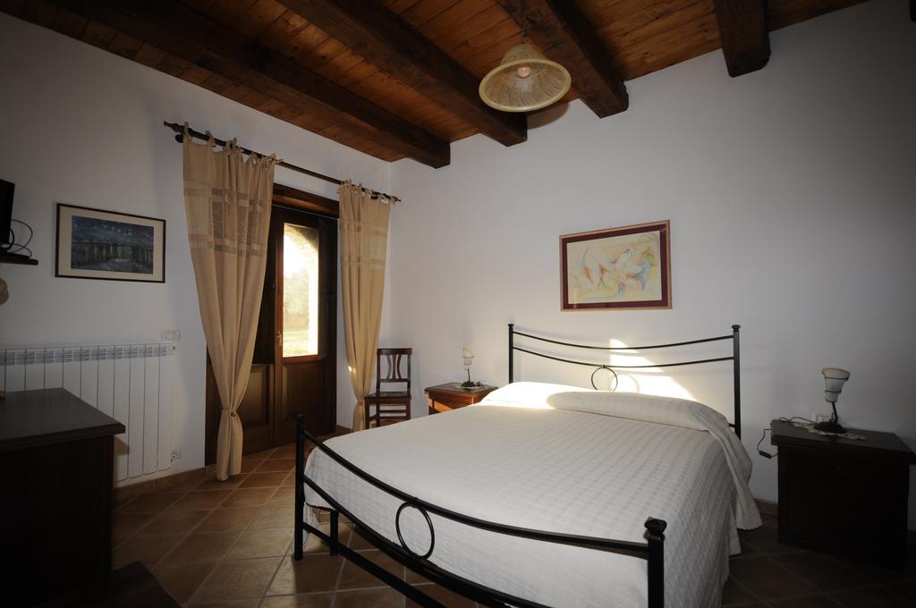 Bb Casavacanze Corneto Apartment Bomba Room photo