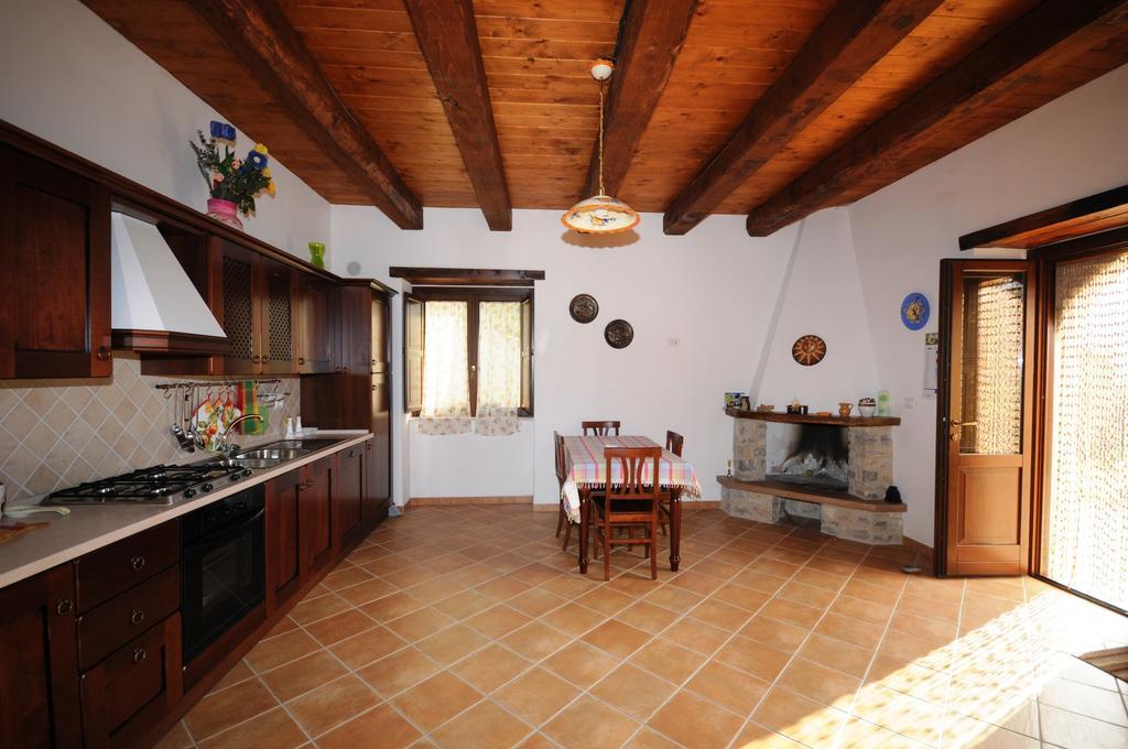 Bb Casavacanze Corneto Apartment Bomba Room photo